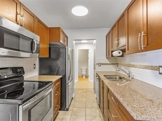 Apartment for sale in Coquitlam, Coquitlam, 112 590 Whiting Way, 263162470 | Realtylink.org