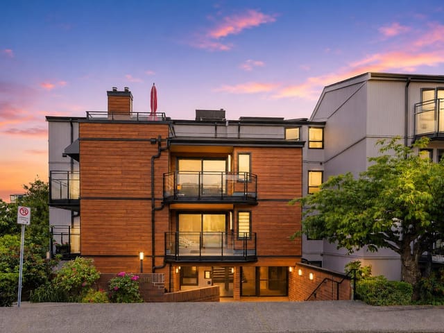 Apartment for sale in West Vancouver, West Vancouver, 206 1340 Duchess Avenue, 263162554 | Realtylink.org