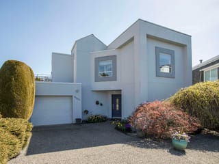 House for sale in White Rock, South Surrey White Rock, 15662 Semiahmoo Avenue, 263162569 | Realtylink.org