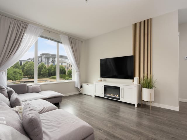 Apartment for sale in Richmond, Richmond, 215 9388 Tomicki Avenue, 263162653 | Realtylink.org