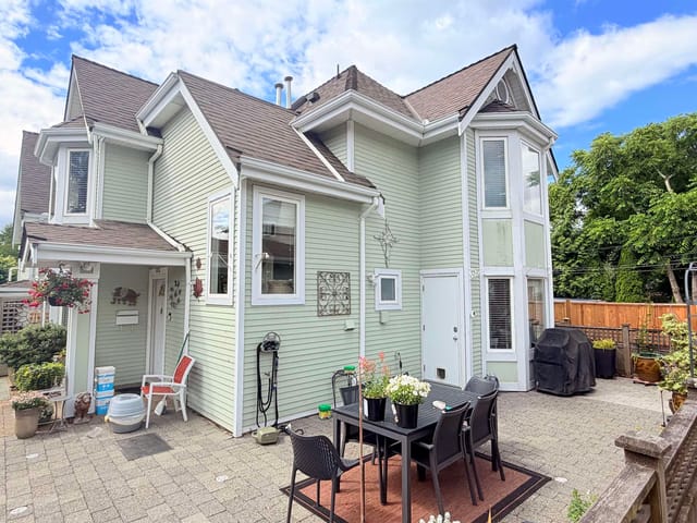 Triplex for sale in North Vancouver, North Vancouver, 1015 St. Andrews Avenue, 263162686 | Realtylink.org