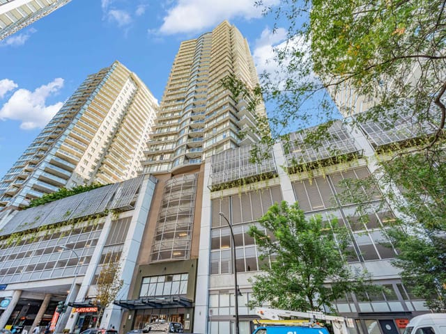 Apartment for sale in New Westminster, New Westminster, 3303 892 Carnarvon Street, 263162720 | Realtylink.org