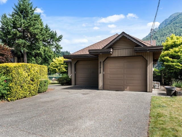 House for sale in Hope, Hope & Area, 21313 Lakeview Crescent, 263162739 | Realtylink.org