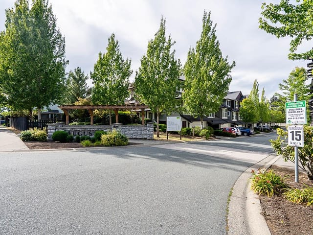 Townhouse for sale in Surrey, Cloverdale, 58 18199 70 Avenue, 263162749 | Realtylink.org