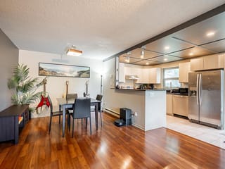 Apartment for sale in Burnaby, Burnaby South, 220 7288 Acorn Avenue Avenue, 263162977 | Realtylink.org