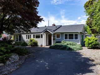 House for sale in North Vancouver, North Vancouver, 1140 Pinewood Crescent, 263163008 | Realtylink.org