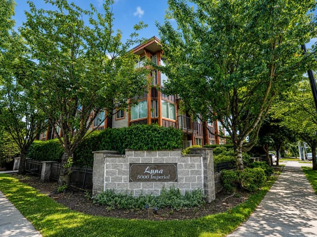 Apartment for sale in Burnaby, Burnaby South, 301 5000 Imperial Street, 263163291 | Realtylink.org