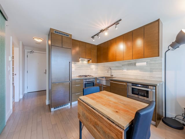 Apartment for sale in Vancouver, Vancouver West, 1106 535 Smithe Street, 263163301 | Realtylink.org