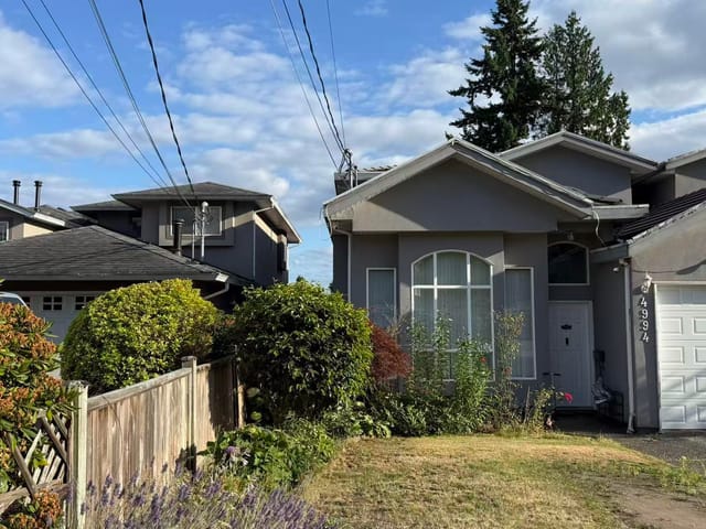 1/2 Duplex for rent in Burnaby, Burnaby South, Main House 4994 Victory Street, 263163331 | Realtylink.org