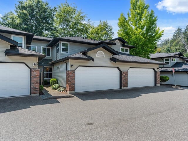 Townhouse for sale in Abbotsford, Abbotsford, 111 36060 Old Yale Road, 263163377 | Realtylink.org