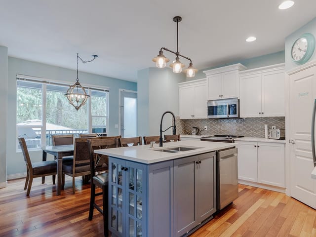 House for sale in Maple Ridge, Maple Ridge, 24330 100b Avenue, 263163503 | Realtylink.org