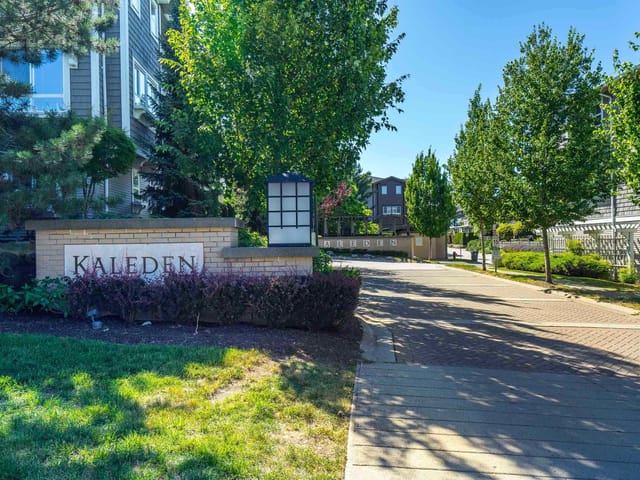 Townhouse for sale in Surrey, South Surrey White Rock, 123 2729 158 Street, 263163590 | Realtylink.org