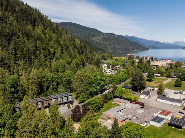 Townhouse for sale in Harrison Hot Springs, Harrison Lake, 5 520 Hot Springs Road, 263163594 | Realtylink.org