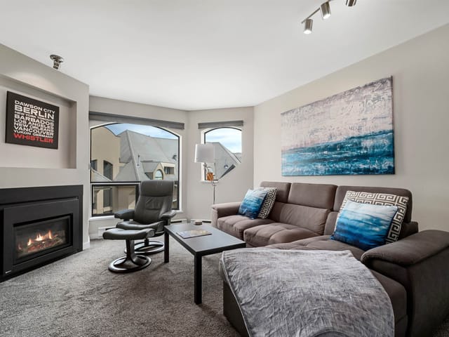 Apartment for sale in Whistler, Whistler, 613 4809 Spearhead Drive, 263163695 | Realtylink.org