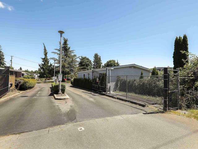 Manufactured Home for sale in Surrey, Surrey, 21 8670 156 Street, 263163929 | Realtylink.org