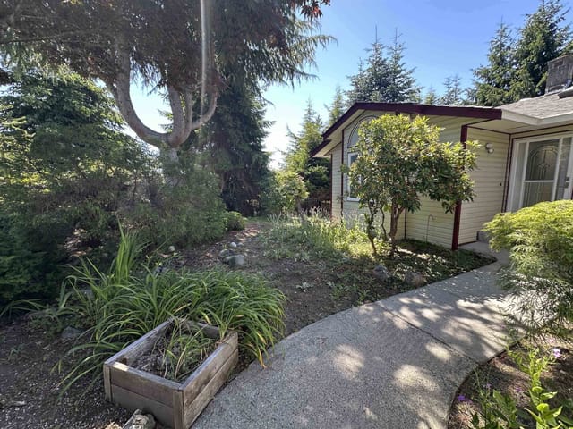 House for sale in Sechelt, Sunshine Coast, 4987 Laurel Avenue, 263164019 | Realtylink.org