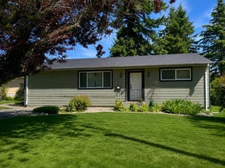 House for sale in Surrey, South Surrey White Rock, 15463 16a Avenue, 263164120 | Realtylink.org