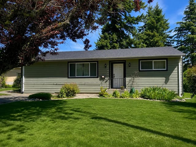 House for sale in Surrey, South Surrey White Rock, 15463 16a Avenue, 263164120 | Realtylink.org