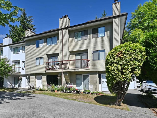 Townhouse for sale in Surrey, Surrey, 210 7144 133b Street, 263164149 | Realtylink.org