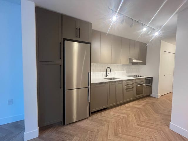 Apartment for rent in Burnaby, Burnaby North, 4xx 9228 Slopes Mews, 263164217 | Realtylink.org