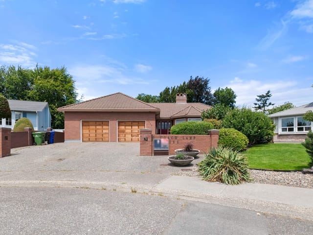 House for sale in Chilliwack, Sardis, 6958 Coach Lamp Drive, 263164232 | Realtylink.org