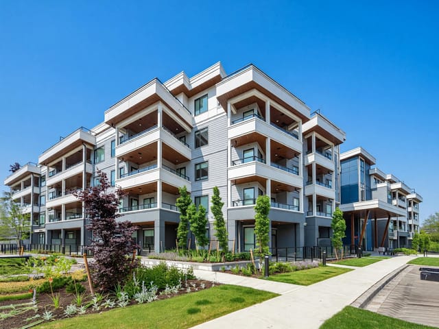 Apartment for sale in Surrey, Cloverdale, 212 6220 Gooseberry Drive, 263164236 | Realtylink.org