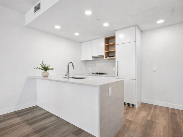 Apartment for rent in Burnaby, Burnaby North, 1X08 4433 Alaska Street, 263164363 | Realtylink.org
