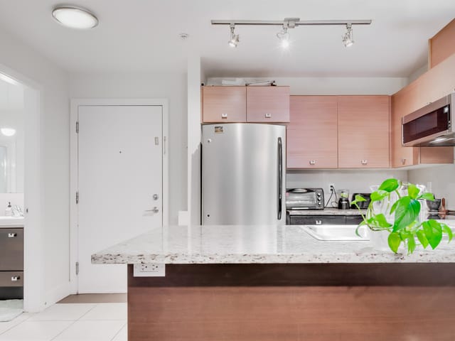 Apartment for sale in Surrey, Surrey, 214 6688 120 Street, 263164423 | Realtylink.org