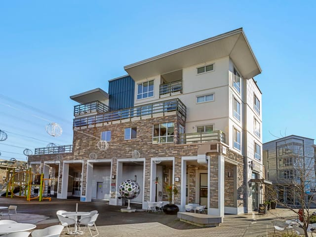 Apartment for sale in Surrey, South Surrey White Rock, 404 15785 Croydon Drive, 263164487 | Realtylink.org