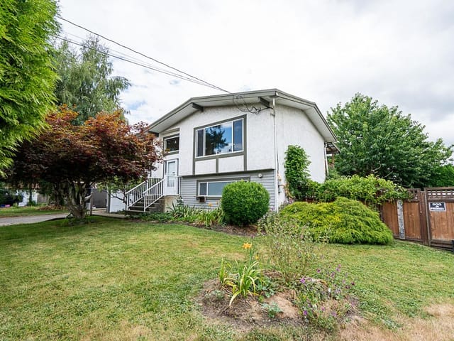 House for sale in Chilliwack, Chilliwack, 46350 McCaffrey Boulevard, 263164601 | Realtylink.org