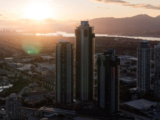 Apartment for sale in Burnaby, Burnaby North, 3806 2108 Gilmore Avenue, 263164655 | Realtylink.org