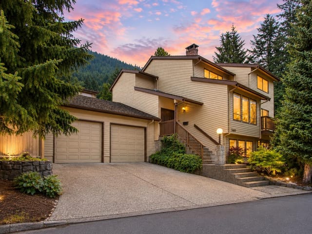 House for sale in North Vancouver, North Vancouver, 5600 Grousewoods Place, 263164806 | Realtylink.org