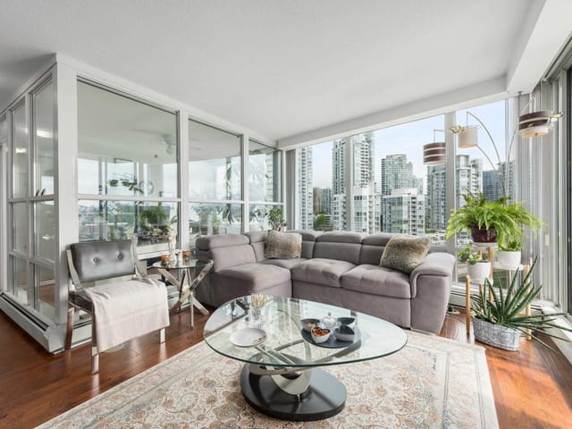Apartment for sale in Vancouver, Vancouver West, 1201 1228 Marinaside Crescent, 263164883 | Realtylink.org