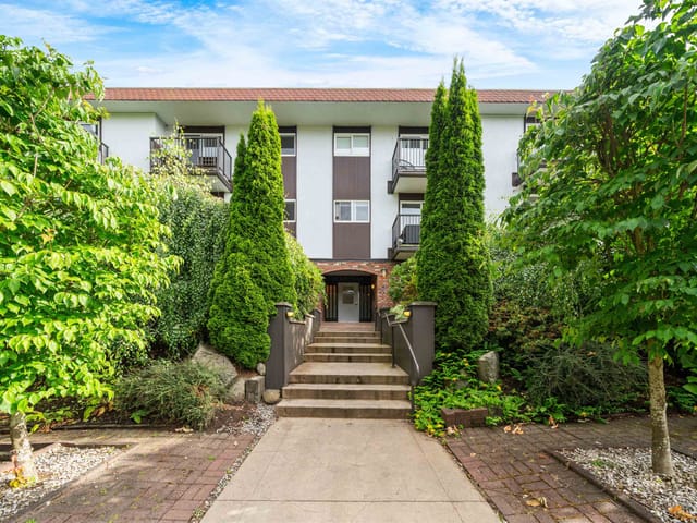Apartment for sale in Vancouver, Vancouver West, 210 2234 W 1st Avenue, 263165099 | Realtylink.org
