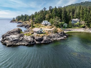 House for sale in Bowen Island, Bowen Island, 8 Arbutus Bay Road, 263165171 | Realtylink.org