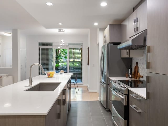 Apartment for sale in Vancouver, Vancouver West, 105 3479 Wesbrook Mall, 263165249 | Realtylink.org