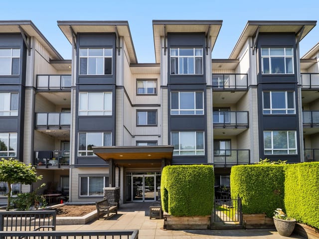 Apartment for sale in Abbotsford, Abbotsford, 208 2943 Nelson Place, 263165275 | Realtylink.org