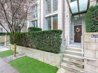 Townhouse for sale in Vancouver, Vancouver West, 1051 Richards Street, 263165398 | Realtylink.org