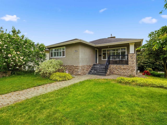House for sale in Burnaby, Burnaby North, 4802 Venables Street, 263165466 | Realtylink.org