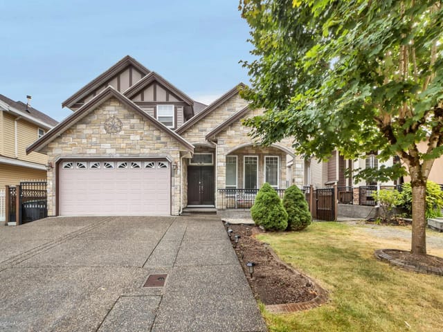 House for sale in Surrey, Surrey, 6968 151a Street, 263165467 | Realtylink.org