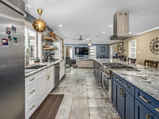 House for sale in Harrison Hot Springs, Harrison Lake, 485 Naismith Avenue, 263165512 | Realtylink.org