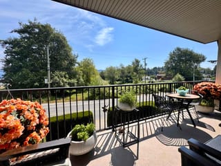 Apartment for sale in Gibsons, Sunshine Coast, 202 414 Gower Point Road, 263165564 | Realtylink.org
