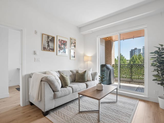 Apartment for sale in Port Moody, Port Moody, 326 55 Klahanie Drive, 263165688 | Realtylink.org