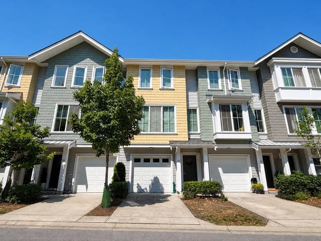 Townhouse for sale in Delta, Ladner, 101 5550 Admiral Way, 263165696 | Realtylink.org