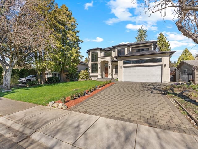 House for sale in Surrey, South Surrey White Rock, 14419 17a Avenue, 263165867 | Realtylink.org