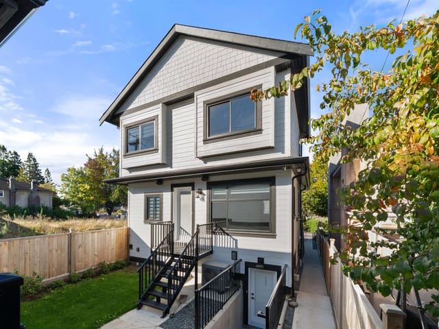 1/2 Duplex for sale in Vancouver, Vancouver East, 4318 Nanaimo Street, 263165876 | Realtylink.org
