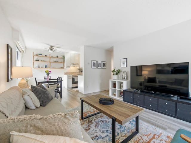 Apartment for sale in North Vancouver, North Vancouver, 203 270 W 3rd Street, 263165995 | Realtylink.org