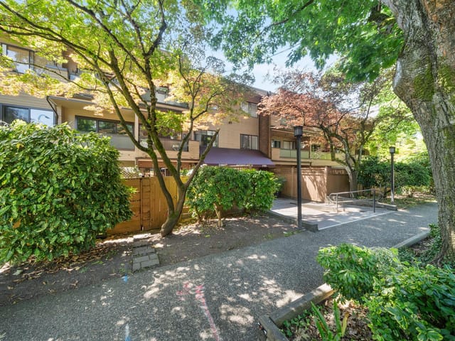 Apartment for sale in Vancouver, Vancouver West, 214 2190 W 7th Avenue, 263165998 | Realtylink.org