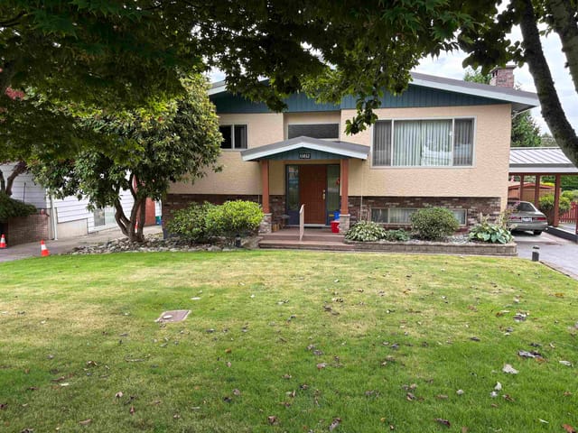 House for sale in White Rock, South Surrey White Rock, 13852 Malabar Avenue, 263166007 | Realtylink.org