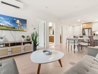 Apartment for sale in White Rock, South Surrey White Rock, 214 14022 North Bluff Road, 263166057 | Realtylink.org